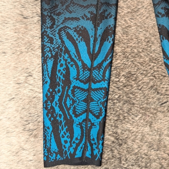 Ultracor Ultra High Legging Python Snake Print Ombre Fade Women's Small - Picture 5 of 10